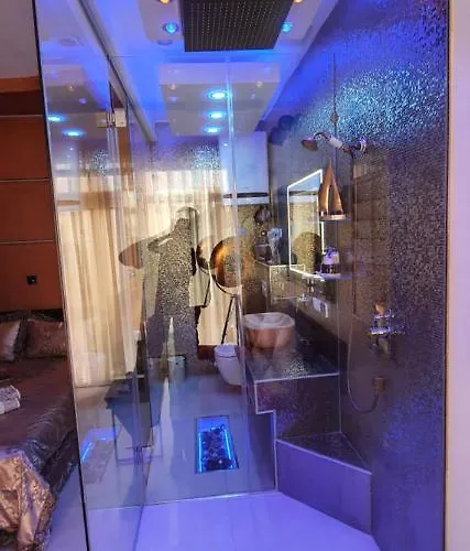 Yela شقة زادار