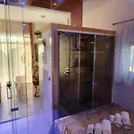Yela Апартаменты *
