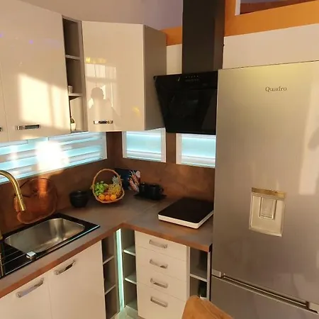Apartment Yela *